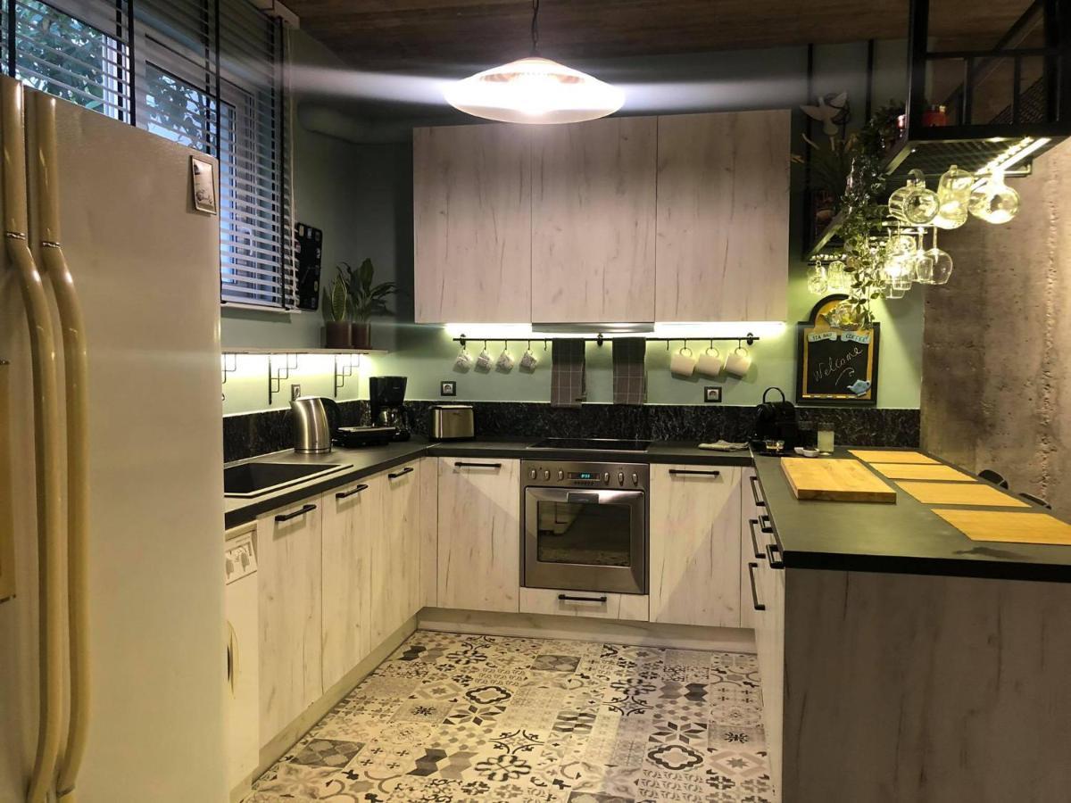 Amazing Semi-Basement Art Apartment Easy Walk To Nafplio Centre Экстерьер фото